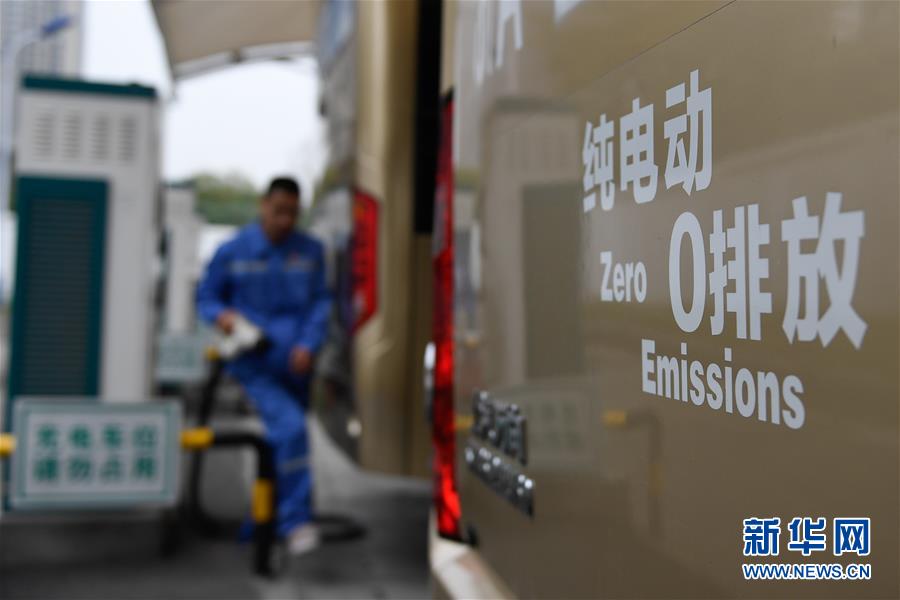 杭州：2500余辆公交车已实现“零排放”