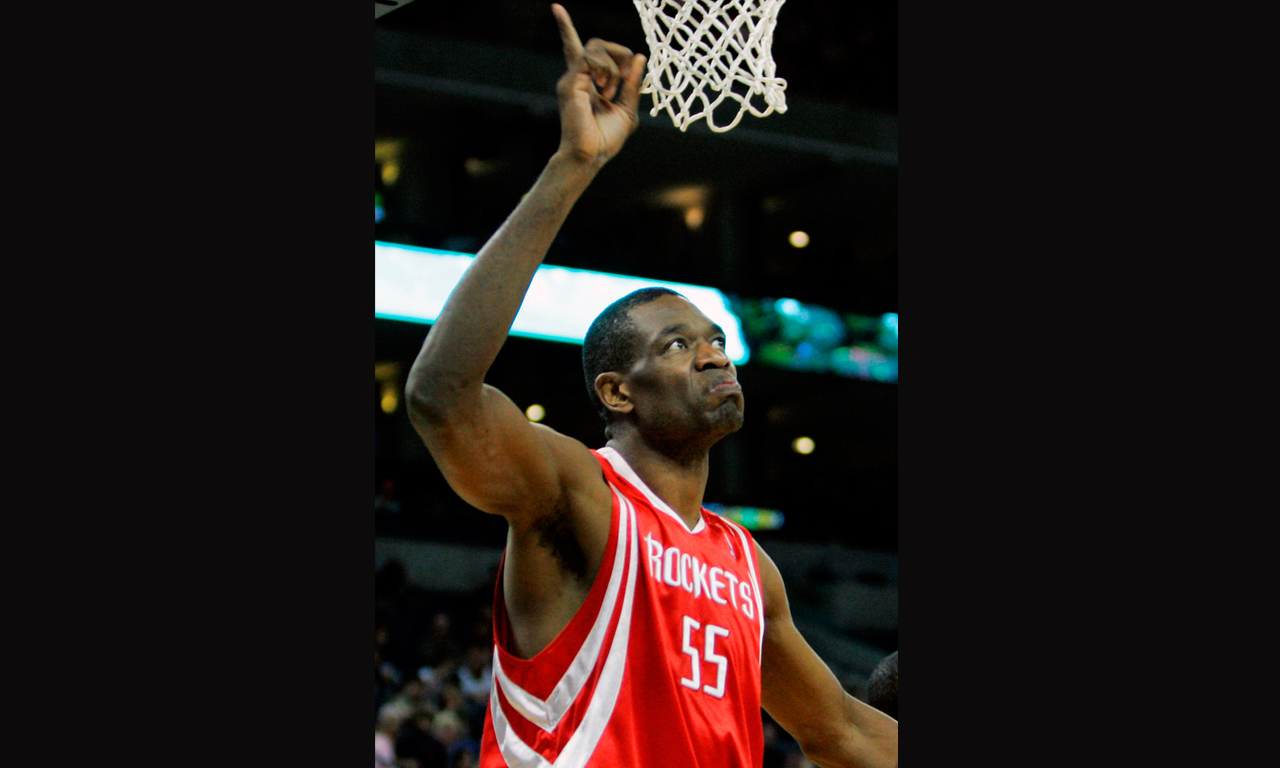 NBA百大巨星第八十位——“穆大叔”迪肯贝·穆托姆博 - 哔哩哔哩