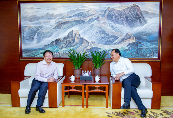 (已删除)【黑龙江】【原创】香坊区委副书记、区长赵罡一行拜会深圳市前海管理局局长杜鹏