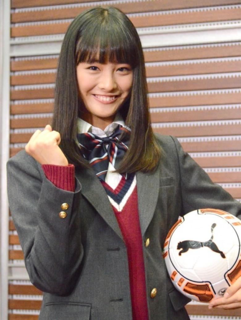 初恋的感觉！日本17岁足球经理人超清纯