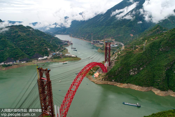 Jembatan Rangka Kotak Baja Terbesar di Dunia