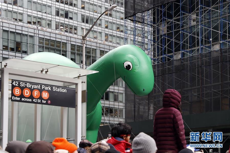 新华网■纽约举行2019感恩节大游行