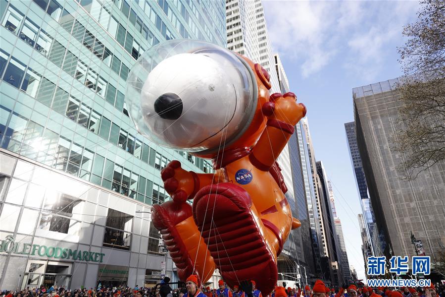 新华网■纽约举行2019感恩节大游行