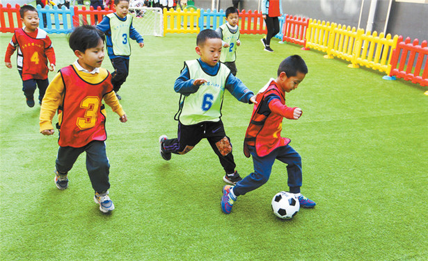 石家庄：校园足球延至学前阶段实现全学段覆盖
