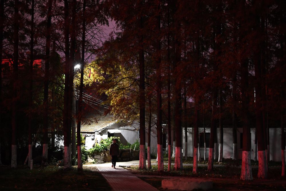 [新华社]“艾滋孤儿”成长记——给我一个没有“标记”的人生