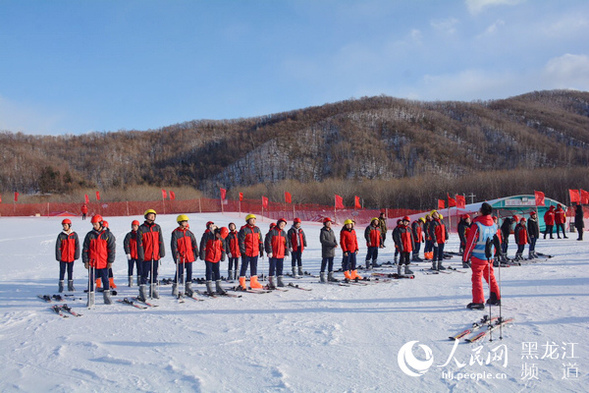 双鸭山打造特色冰雪旅游品牌 新建青少年冰雪培训基地