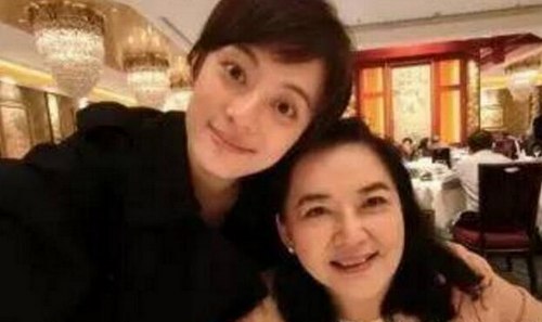 陈奕迅竟是王祖蓝表哥？这些明星居然是亲戚