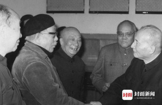 （导航成都，移动端）一座城市对先贤的文化致敬 李劼人李一氓文库在四川省图书馆展出