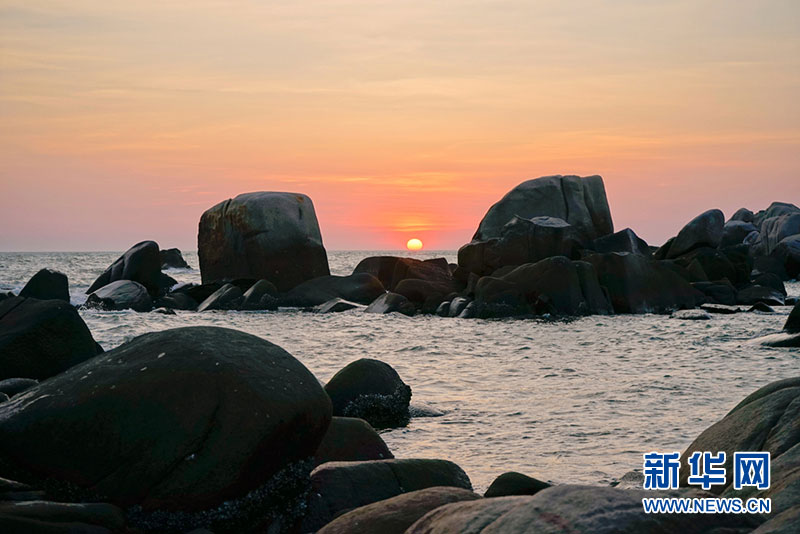 Pemandangan Indah di Pantai Kota Xingcheng, Tiongkok_fororder_20180531GF5