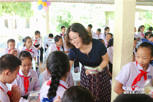 2018中华文化进校园活动在老挝国立大学附中