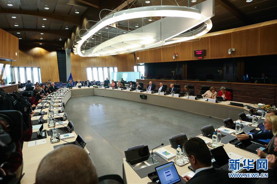 新华网：新一届欧盟委员会召开第一次会议
