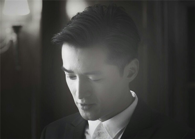 杨幂郑爽胡歌鹿晗 热搜体质明星话题盘踞半个