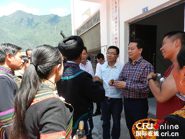 图片默认标题_fororder_帮扶现场2