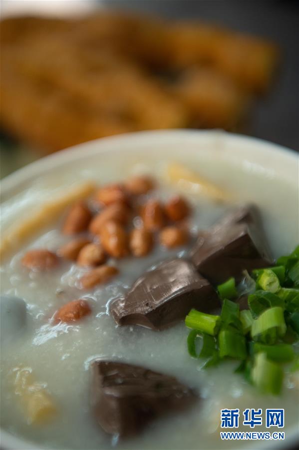新华网@舌尖上的澳门——新马路美食地图