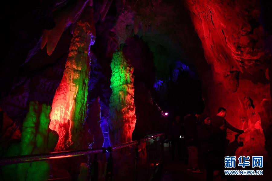 #新华网#千姿百态的天津蓟州溶洞