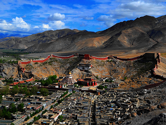 【CRI专稿 列表】西藏日喀则来渝推介旅游 冬游西藏众多景区免费酒店半价