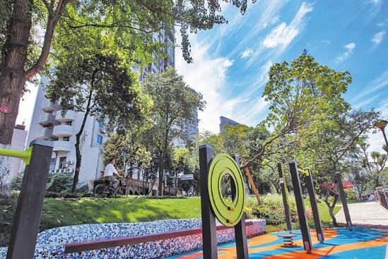 （焦点图，导航成都，移动端）成都锦江绿道样板段昨日正式开放