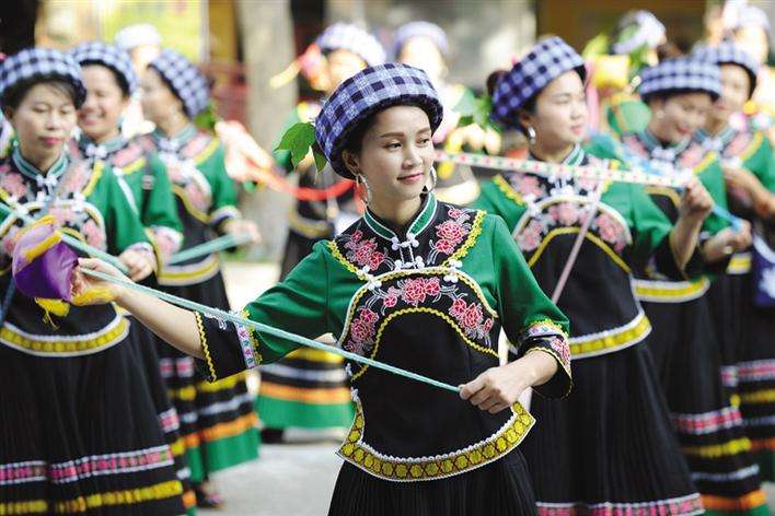 图片默认标题_fororder_布依族-2