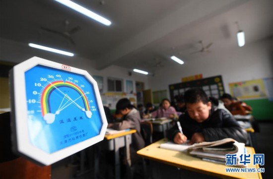 河北定兴:“电采暖”让乡村学生温暖过冬
