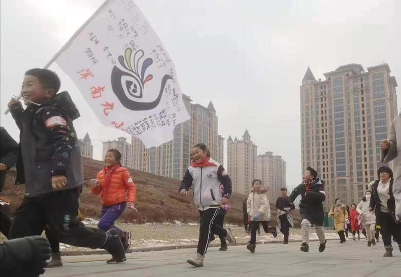 沈阳市浑南区第九小学举行五公里长跑活动纪念“一二·九”运动