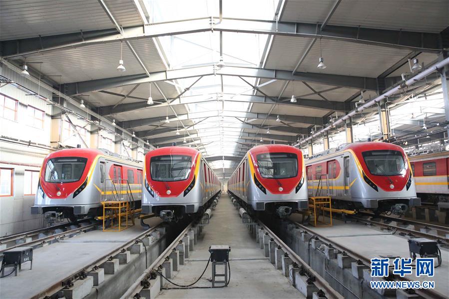 新华网@中巴经济走廊拉合尔轨道交通橙线项目建设完成