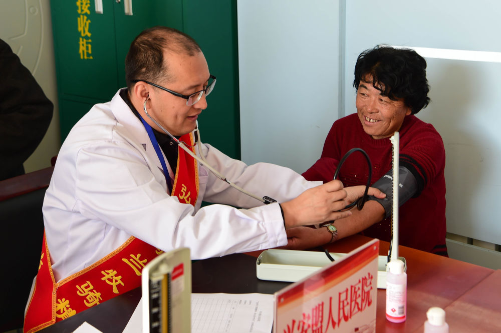 新华社@内蒙古：“乌兰牧骑+”显基层治理之变