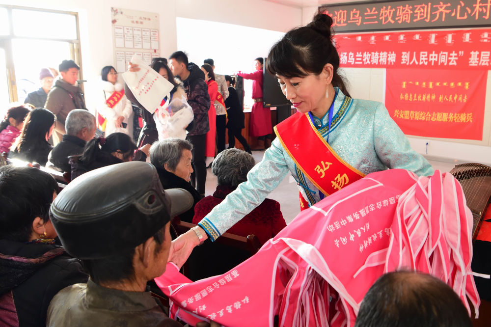 新华社@内蒙古：“乌兰牧骑+”显基层治理之变