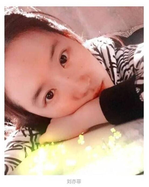 女明星晒素颜照 谁最美谁差别最大？(组图)