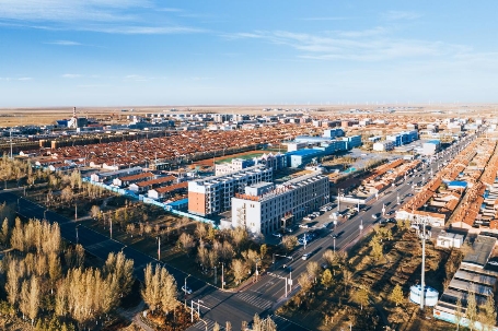 城市-创新 正文    苏尼特右旗位于内蒙古自治区中部,锡林郭勒盟西部