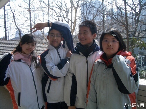 鹿晗高中旧照曝光 盘点明星中学青涩照(组图)