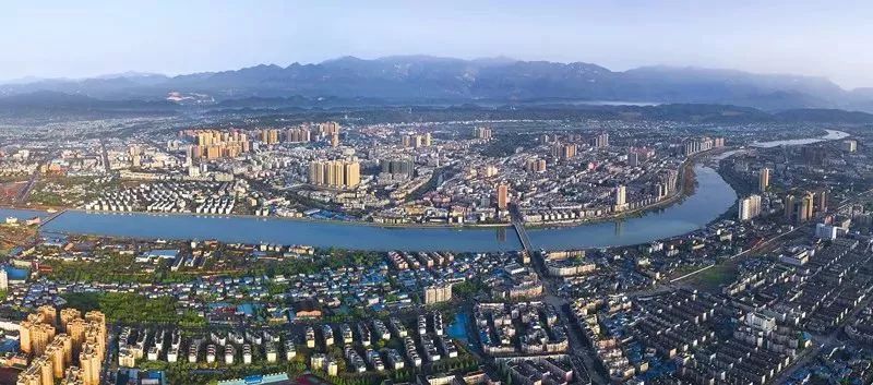 （导航绵阳，移动端）中共江油市委书记周涛：扬李白之才，走转型之路，添百姓之福