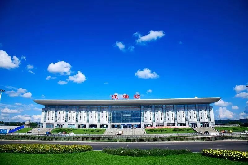 （导航绵阳，移动端）中共江油市委书记周涛：扬李白之才，走转型之路，添百姓之福