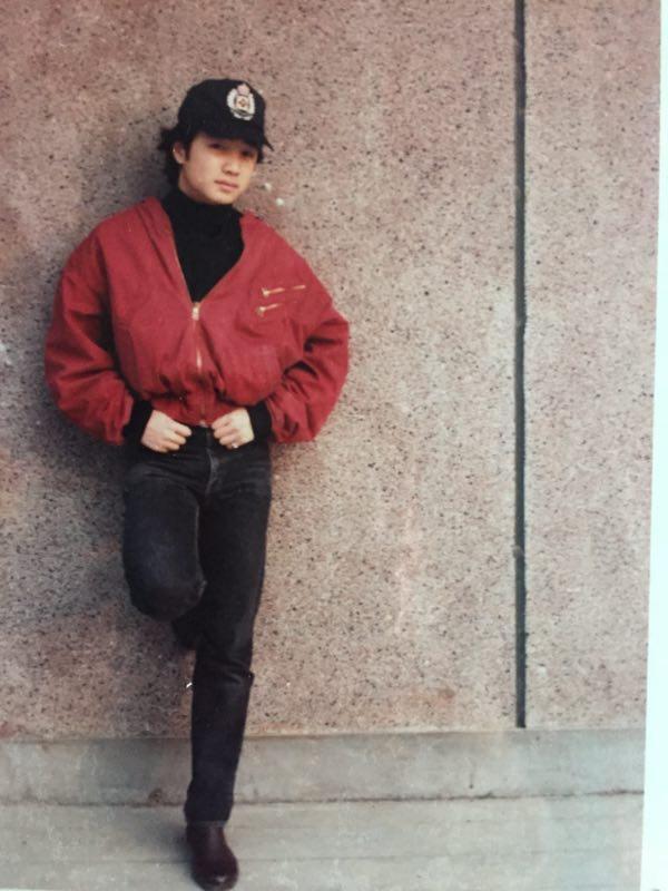 Old photo exposure Xu Zheng 26 years ago Long hair big leg young handsome