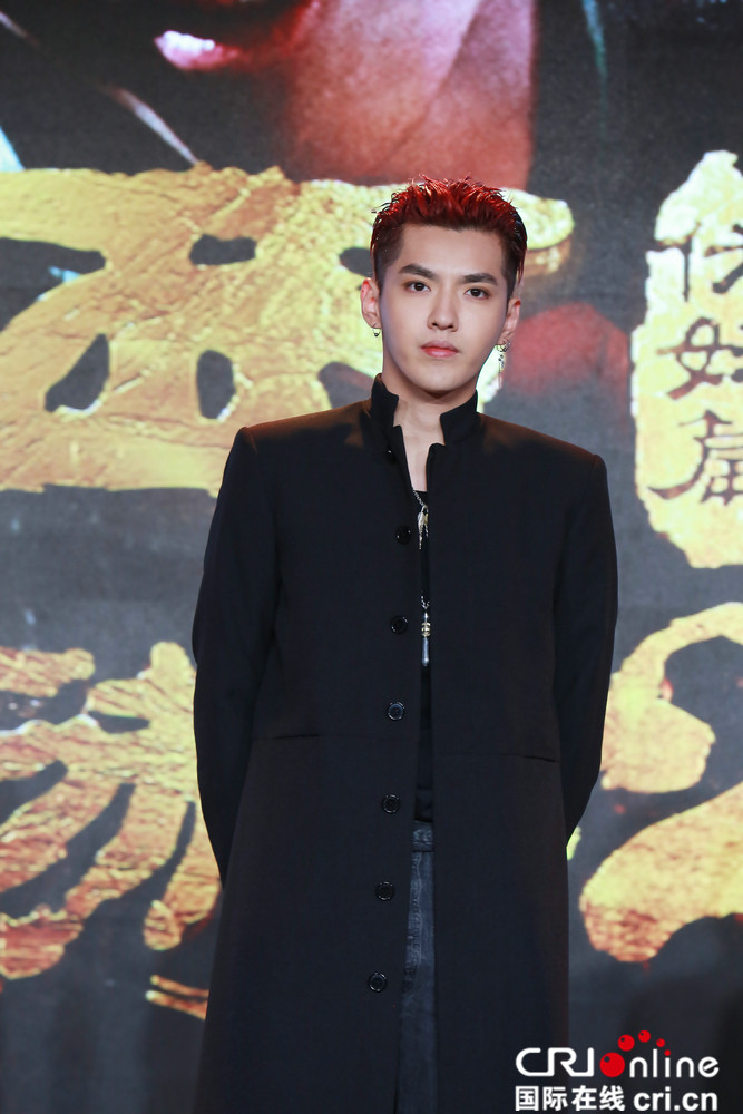 《西游伏妖篇》吴亦凡演会功夫的唐僧 姚晨角色雌雄难辨
