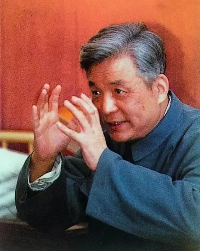 科技日报@邓稼先：在核试验场留下不寻常纪念照