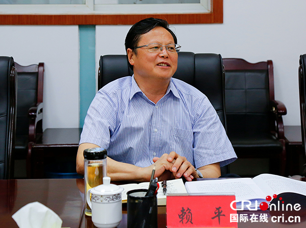 图片默认标题_fororder_1自贡市委副秘书长赖平讲话