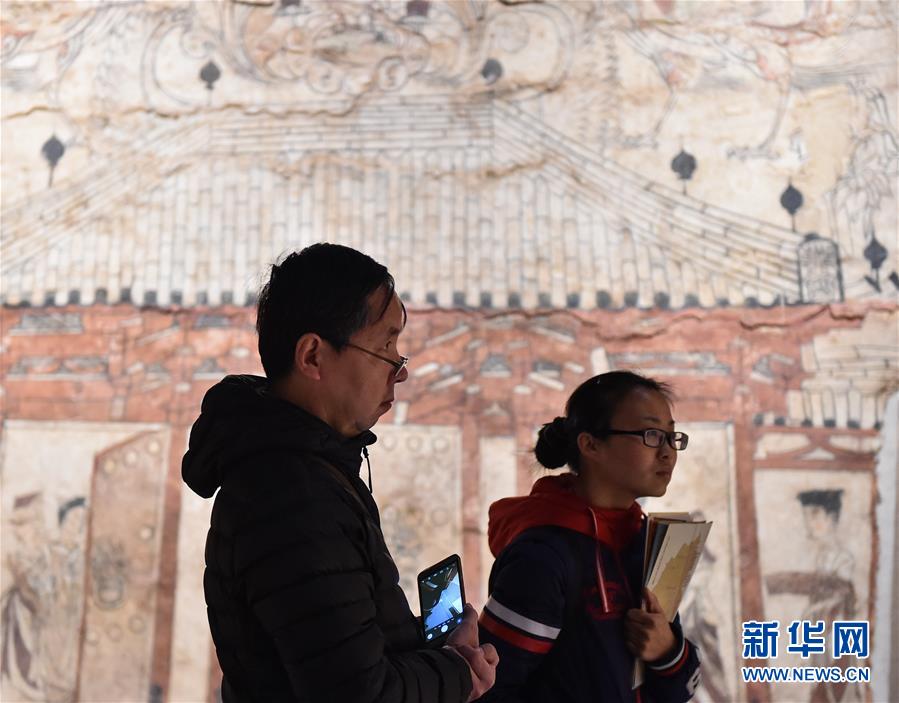 北朝墓葬壁画首次集中亮相 一展1500年前“壁上乾坤”