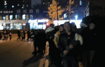 【中国青年报】被奖40万！90后救人遇难，上百人自发排队献花