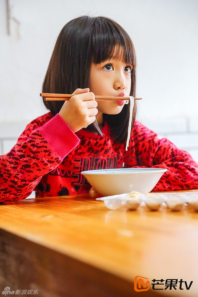 考拉光头婴儿照曝光 浓眉大眼很软萌(组图)
