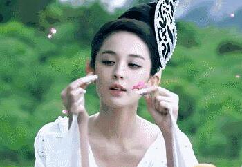 娱乐圈中最美的花仙子：古力娜扎