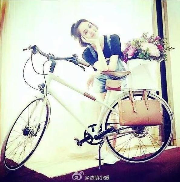 娱乐圈中最美的花仙子：古力娜扎