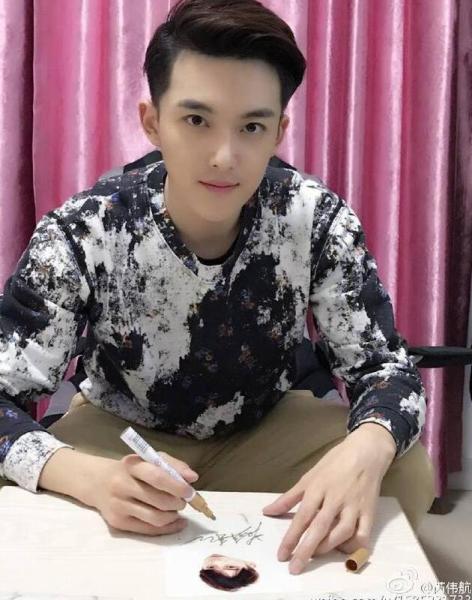 靳东井柏然 有些男星明明很帅但一上古装造型就辣眼