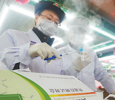 人民日报：检测跑得勤 普法讲得清（一线探民生·守护食品安