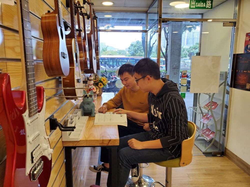 #新华网#融入是相互的，未来是共同的——走近在内地求学创业的澳