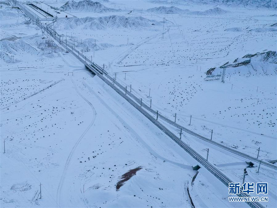 「新华网」敦煌铁路全线开通运营