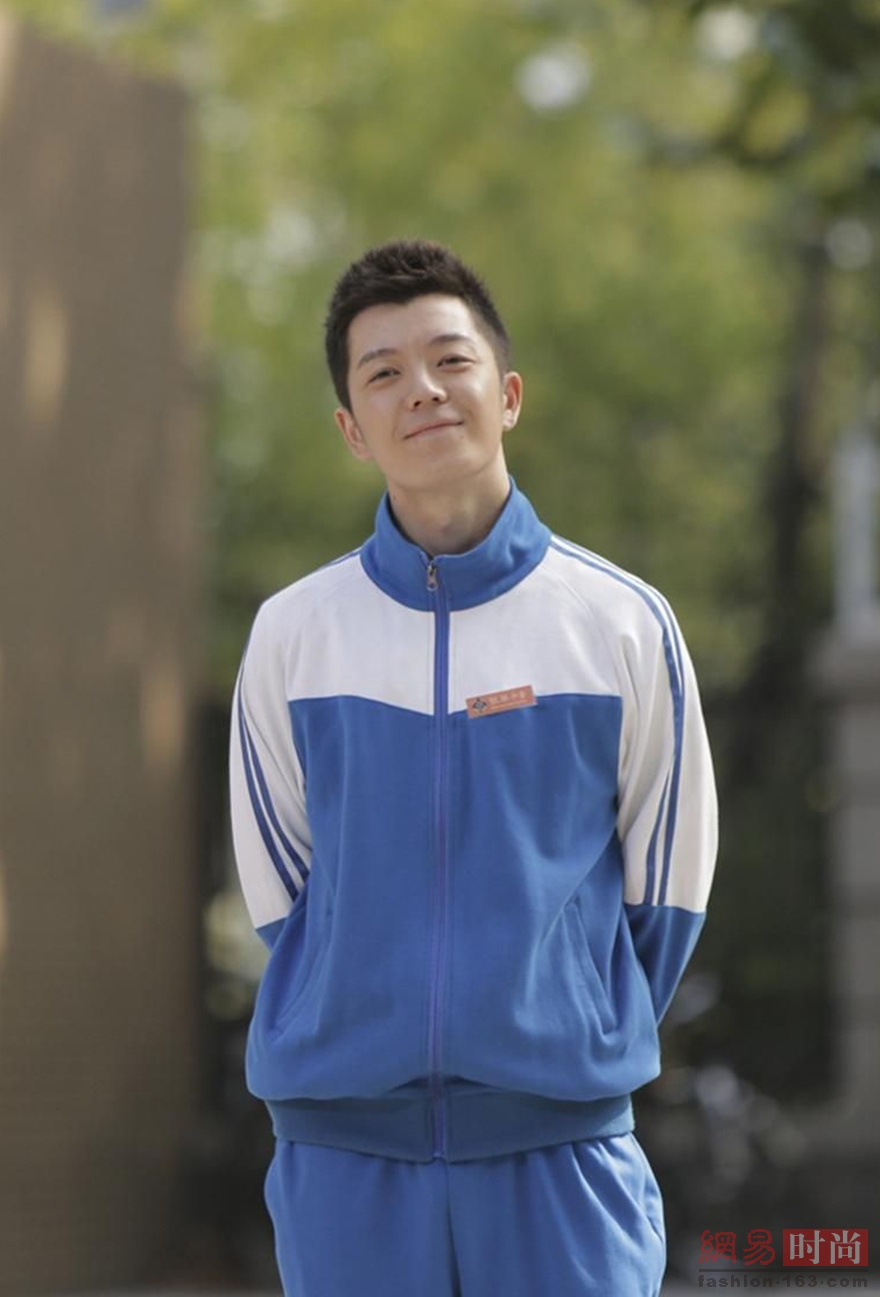 杨洋鹿晗易烊千玺 男神穿上校服谁是最帅校草？