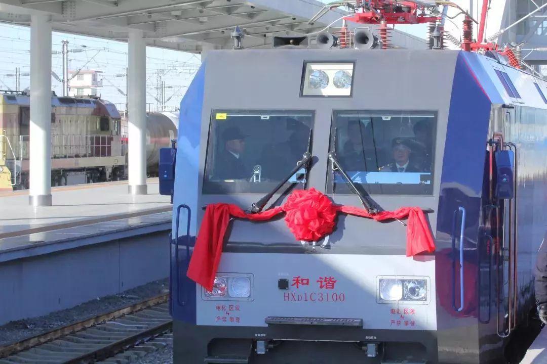 「人民铁道报」穿越无人区！敦煌铁路今日全线通车