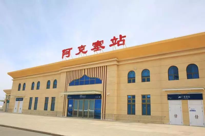 「人民铁道报」穿越无人区！敦煌铁路今日全线通车