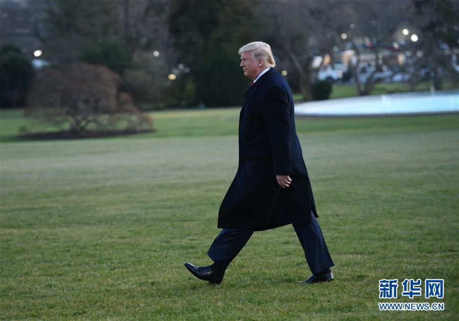 #新华网#美国国会众议院表决通过两项针对总统特朗普的弹劾条款