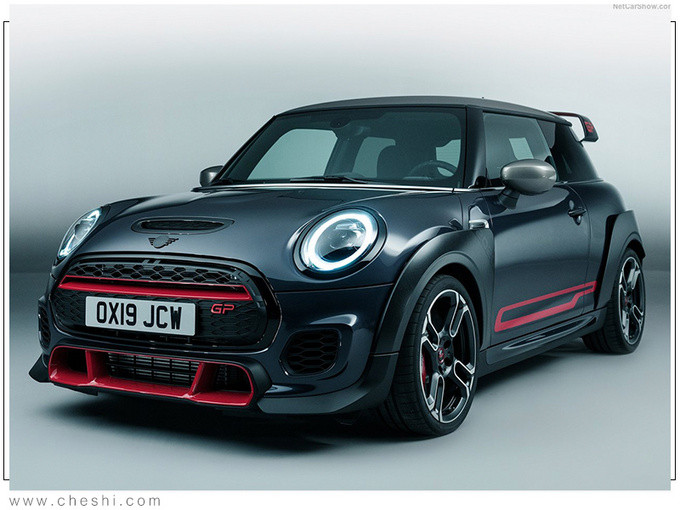 汽车频道【12月23日】【中首列表+要闻列表+头条新闻红条】MINI性能部门推进电气化 旗下车型均采用电驱动